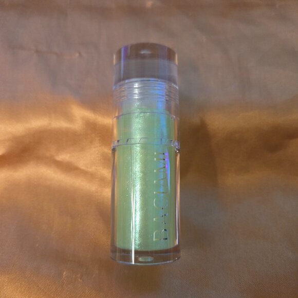 NIB Baciami Limited Edition Green Sparkle Labubu Lipgloss - Picture 4 of 4